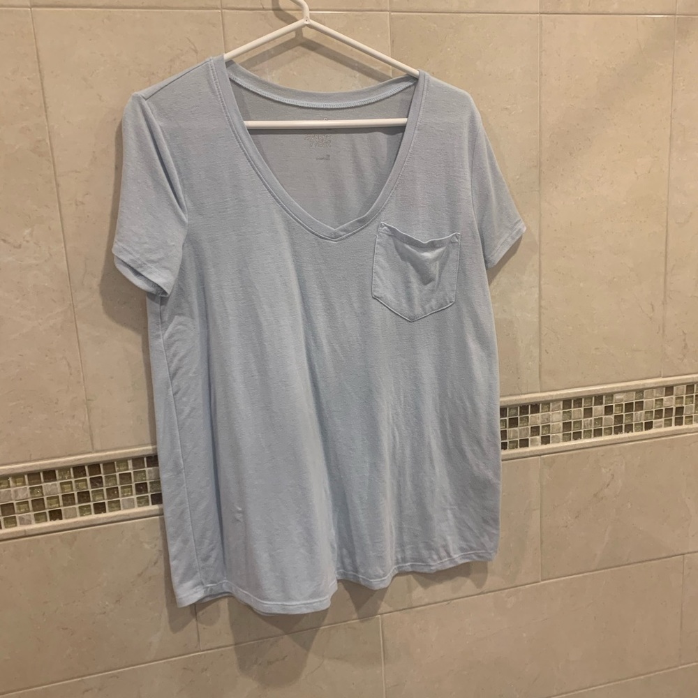 3 basic tees - Picture 3 of 3